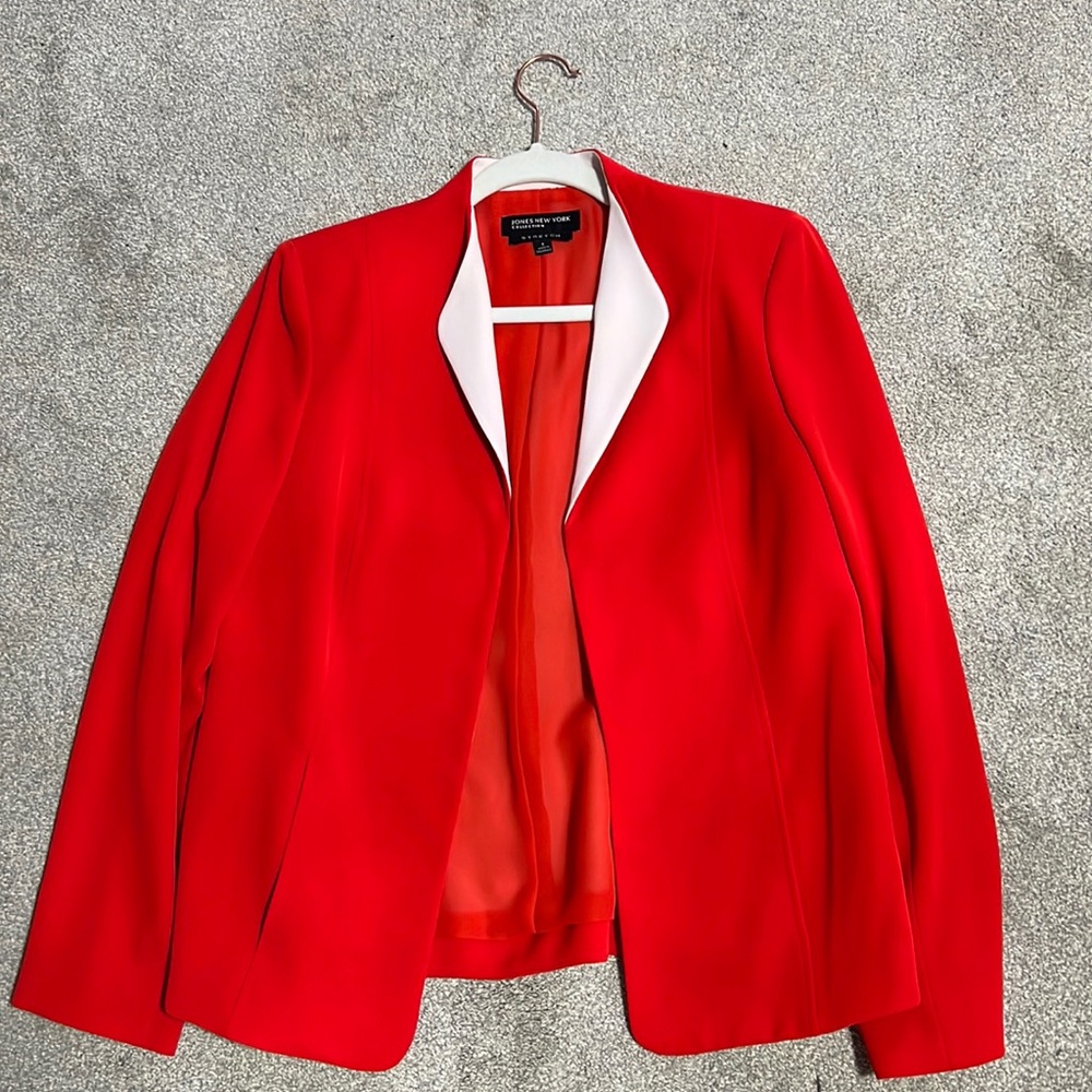 Jones new yoke blazer